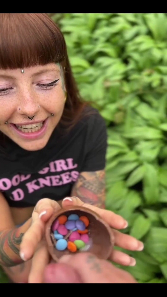 Only Owain: イースターバニーの楽しみ!私は彼女の卵のあちこちに来ました