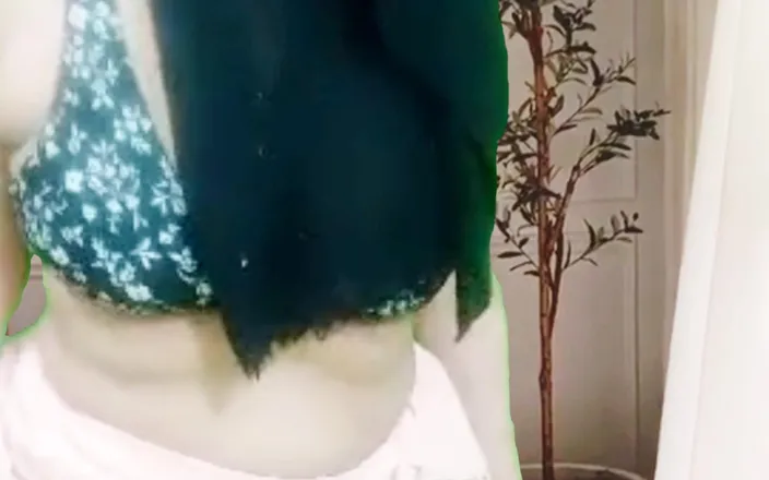 TestyFoundation: Indian Stepsister Wants Lollypop in Her Ass and Pussy Moaning...