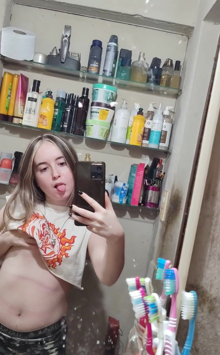 RavenHearth666VIP: Hraní s mými roztomilými bradavkami