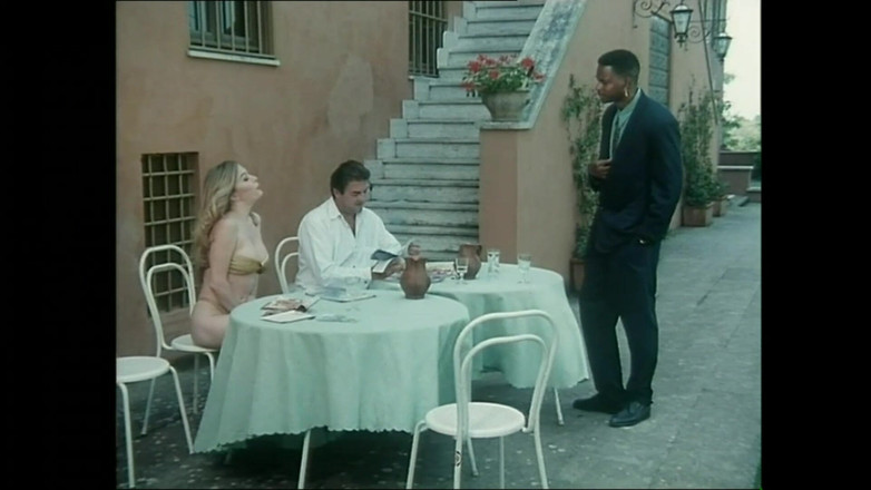 FM Video VOD: Moana Pozzi în: Desiring Moana