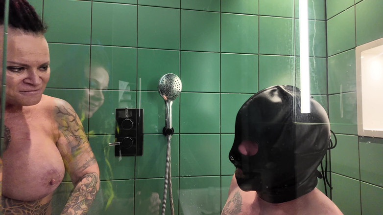 Domina Dark: Hans hängivenhet är fullständig