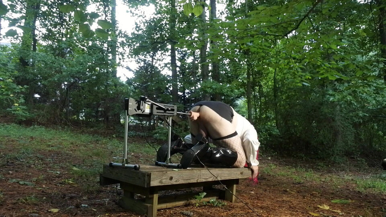 Jon Screcrow: Mesin ngentot pantat crossdresser