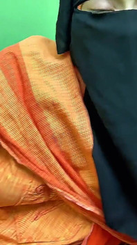 Bhabhi seksi menelefon saya untuk dikongkek keras