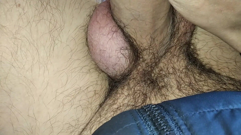 Elvissc: 혼자 자위하는 데 지쳐, 하루 종일 나를 빨아주는 사람?
