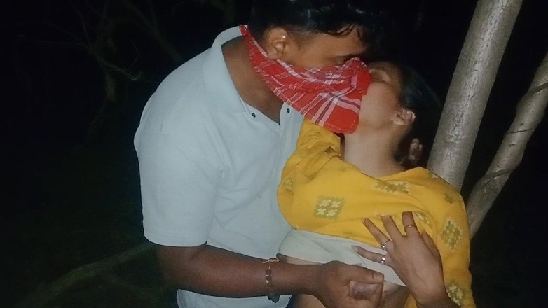 NikiRathod: Після довгого сексу в глибокому лісі опівночі