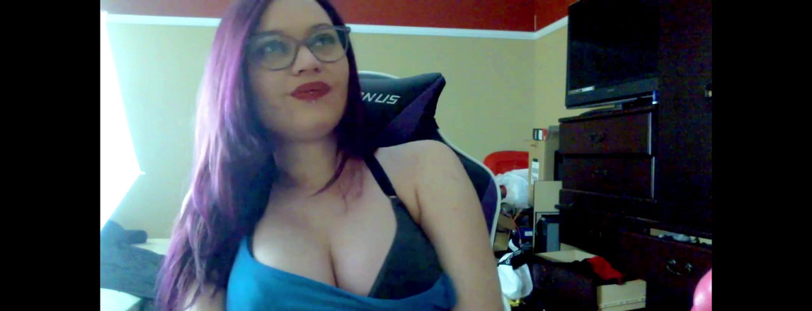 Kira Burn: Sensuella stora tuttar