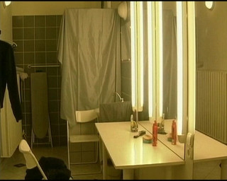 Deutsche Damen: Jest idealną laską z Niemiec, która przygotowuje się na randkę