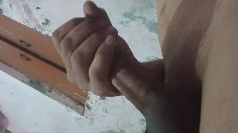 Luckky: Indický chlapec si hraje s jeho ptákem masturbace