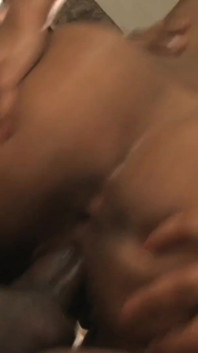 Melody Nakai linda mulher negra fode até ela gozar