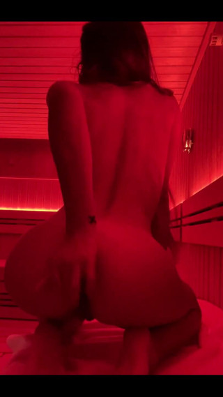 DaringKiara: 你想要加入我吗