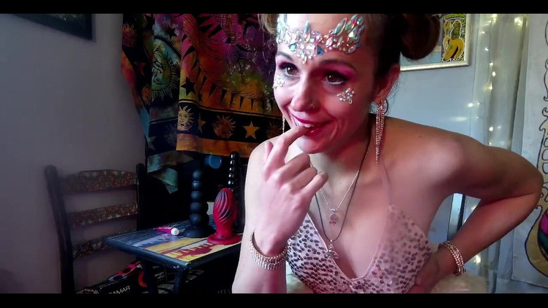 Suzy Wylde: Merhaba aşıklar! Come See My Live