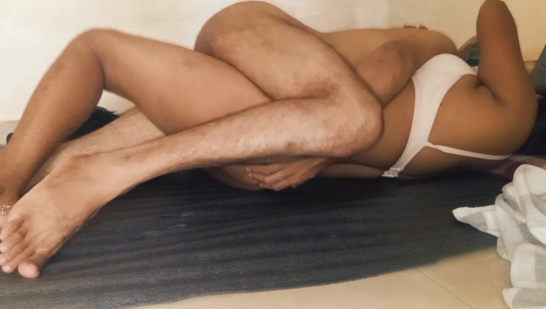 Harder299: Parte 2- caliente india madrastra disfrutando del sexo romántico.