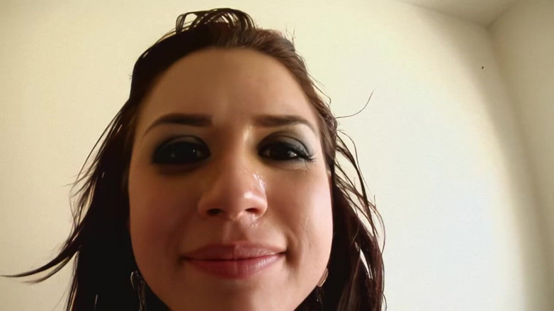 Julia Reaves world: selvagem foda com dois caras no casting