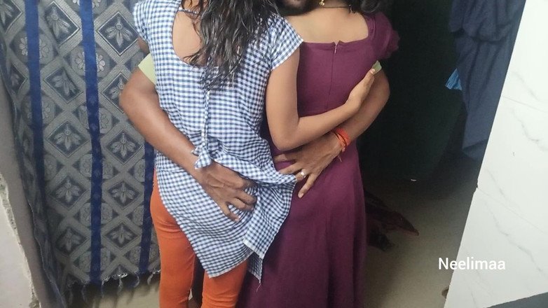 Neelimaa: Seks threesome india.