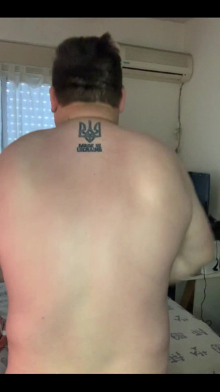 Wrongskiy: Here’s a Little Tutorial for Working Out at Home