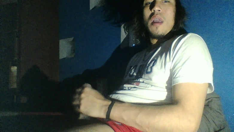 AlexAlejandro13: 一个渴望拉扯它的好阴茎