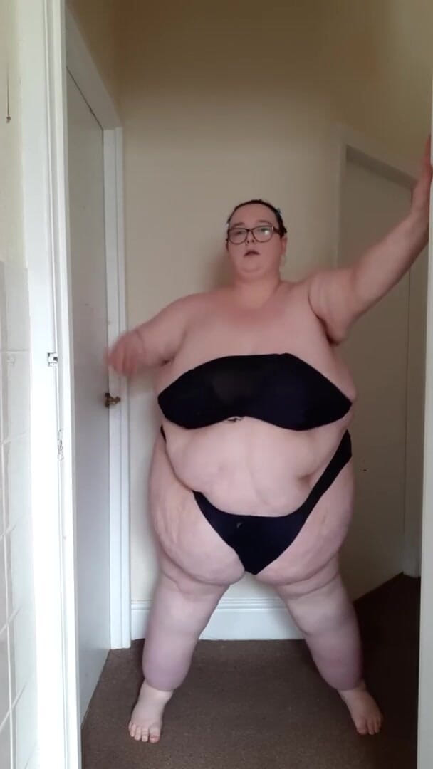 SSBBWLadyBrads: I love to strip