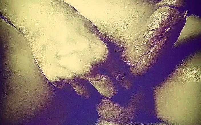 Masturbathor: Cewek ini dientot habis-habisan sampai orgasme berkali-kali