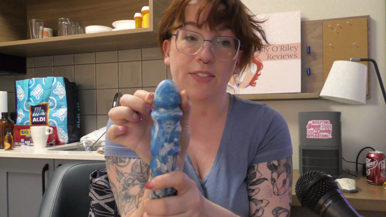 Lily O'Riley: Ulasan NSFW tentang dildo raja malam oleh uberrime