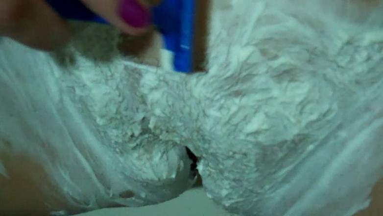 Scarlet Vixen: プッシーシェービング