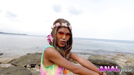 Jesse Thai: Vyzvednutí a šukání - hippie dívka anál
