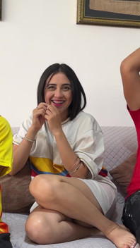 Mon meilleur ami pleure pendant que je suis sa femme pour avoir perdu le pari du match Colombie vs Portugal