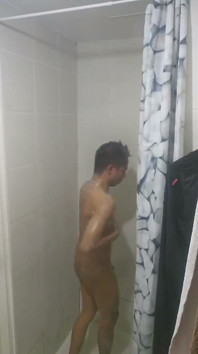 샤워 중 하드코어하게 따먹히는 Pinoy Twink