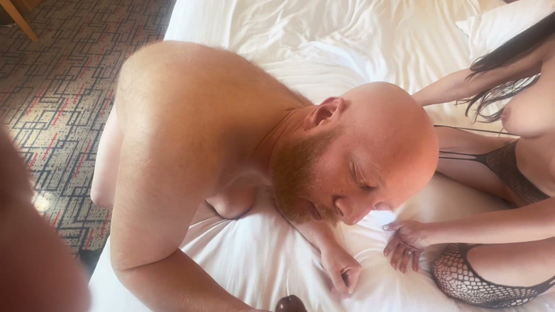 South Side Niki: A BBC Cuckold Story - Hubby Holds up His End of...