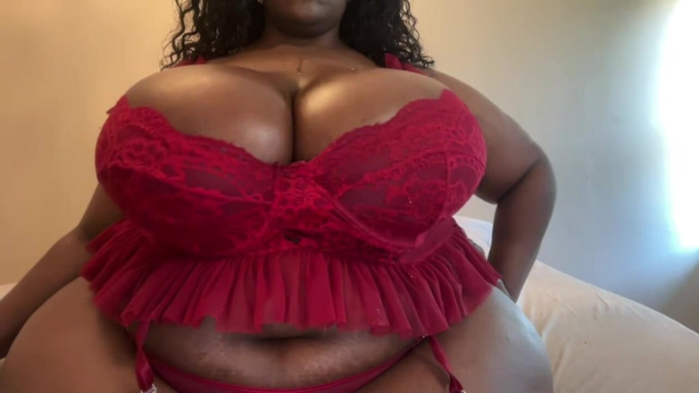 Legendary Booty Overdose: 母乳を流すBBWの搾乳と吸う