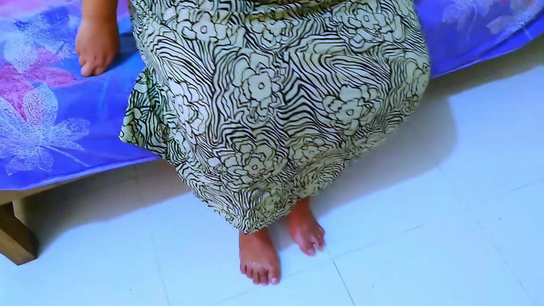 Aria Mia: Sexy teta a cizinec chlap si užívají sex, když nejsou...