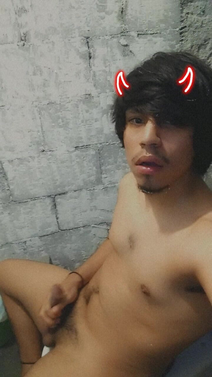 AlexAlejandro13: トイレの熱い悪魔