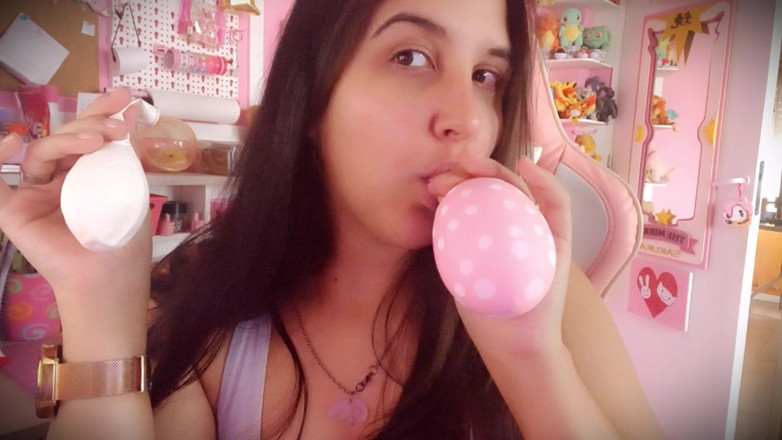melu_world: Las mejillas hinchadas maman el globo - Bunny Looner