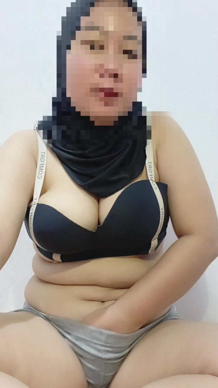 Vaginabig88: 義姉はリビングでとても寂しい