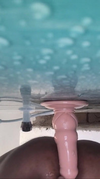 Dildo 6 inci mengongkek pantat lapar saya