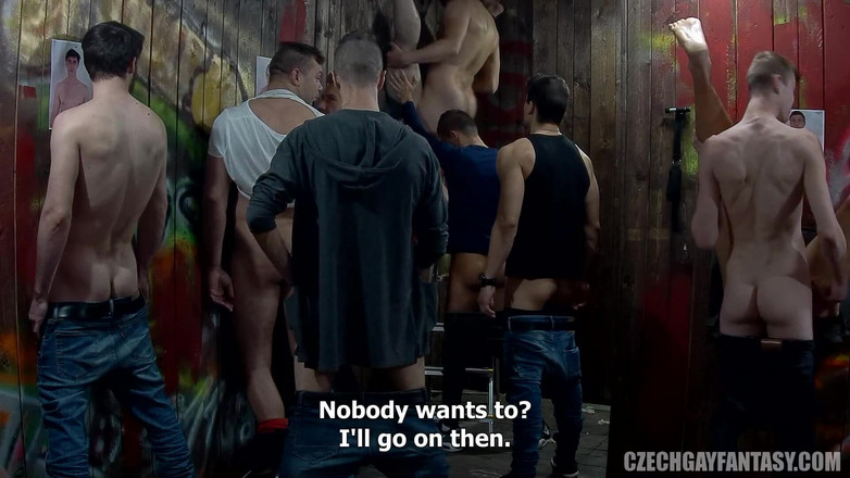 Czech Gay Fantasy: Fantasi gay Czech 5 - Bahagian 8 – Hittin Keras Perut' - Assholes Beggin
