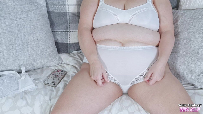 BBW_Wife: Makcik seluar dalam Awak seronok menonton buka pakaian makcik bukan...