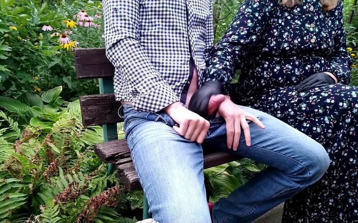 OurFetishLife: Meine schwiegermutter weiß, wie man mich schnell auf der straße...