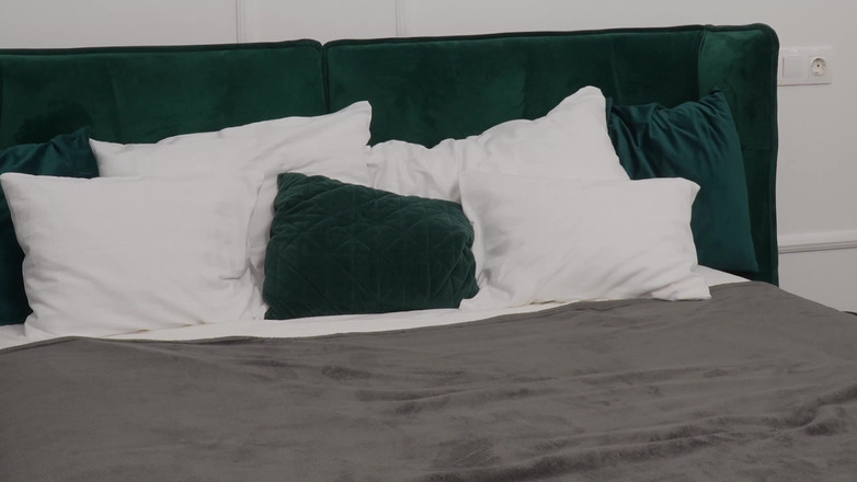 Sheer & Lace: Candee Licious прозорі колготки, ділдо, за лаштунками