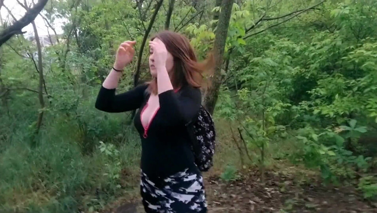Waldemaria: Turista puta convidada para foder seu primeiro cara que conheceu...