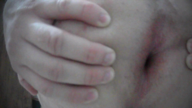 amateurbrazilian: Losing Virginity with a Big Deodorant