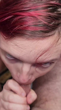 Amatérský gang bang ve francouzské vířivce