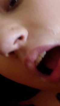 Sexy Teen Play with Cum After She Took a Big Load in Her Mouth and on Her Lips