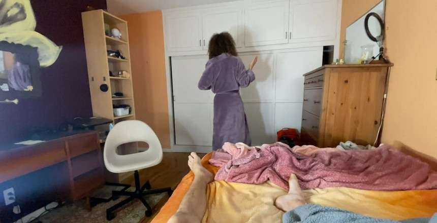 VibeWithMommy: Macecha vás přistihla, jak si znovu honíte! Bože, co s...