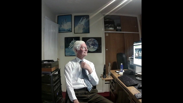 bigears: Slow Strip,chat and Edging