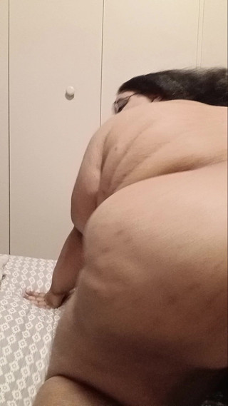 Jessica pigslut: Skakar min röv för dig!