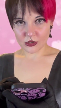 Slečna Ruby Odhalena a Zotročená: Pád Sissyho