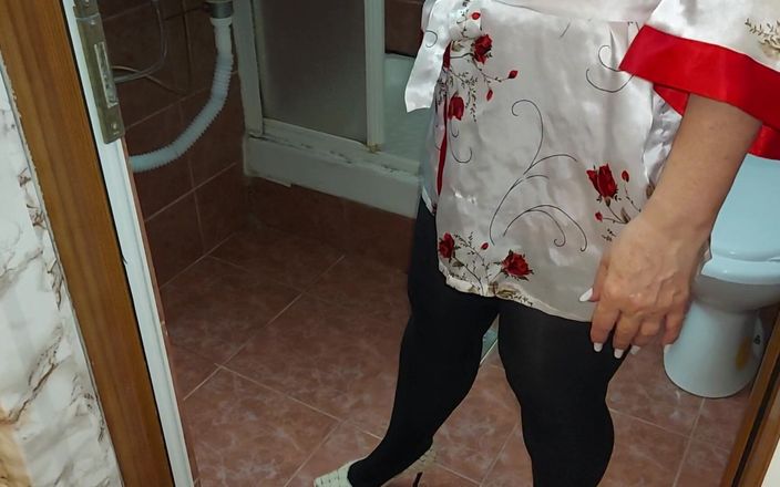 Step Mommy: Ik vind het heerlijk als mijn stiefmoeder me komt bezoeken...