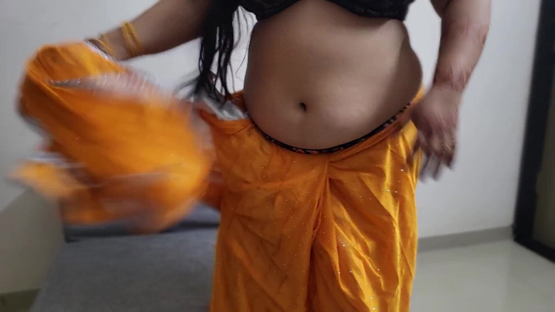 Hot Pavitra: Adakah awak cintakan saya?