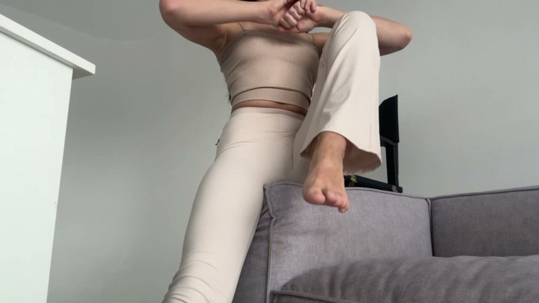 Skinny_lady69: Kaki gimnastik wanita gergasi