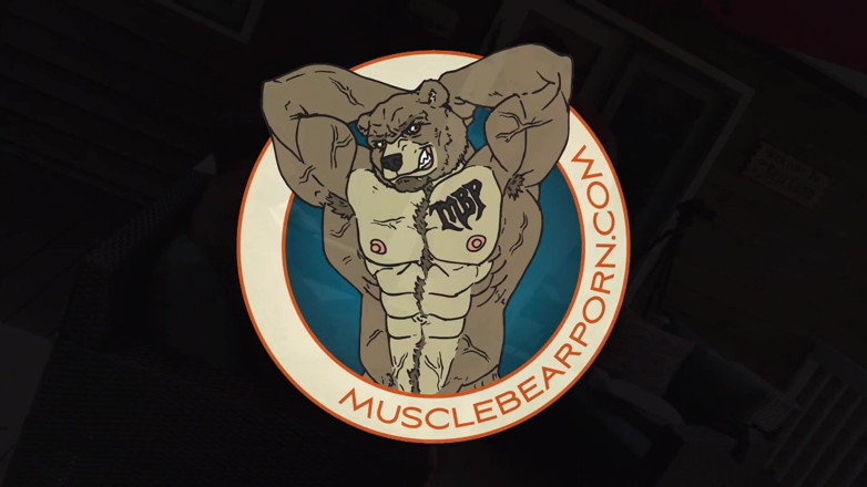 Muscle Bear Porn: Peternak halaman belakang